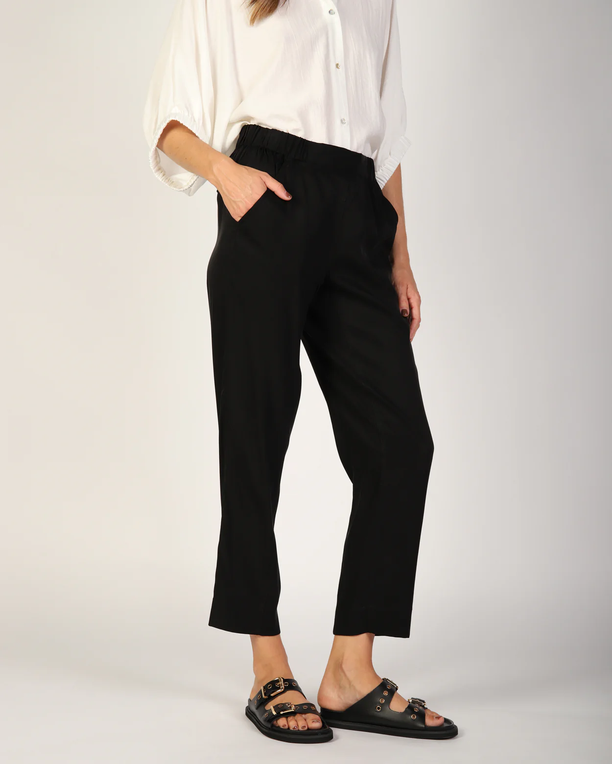 Delta Pant  - Black - Image 3