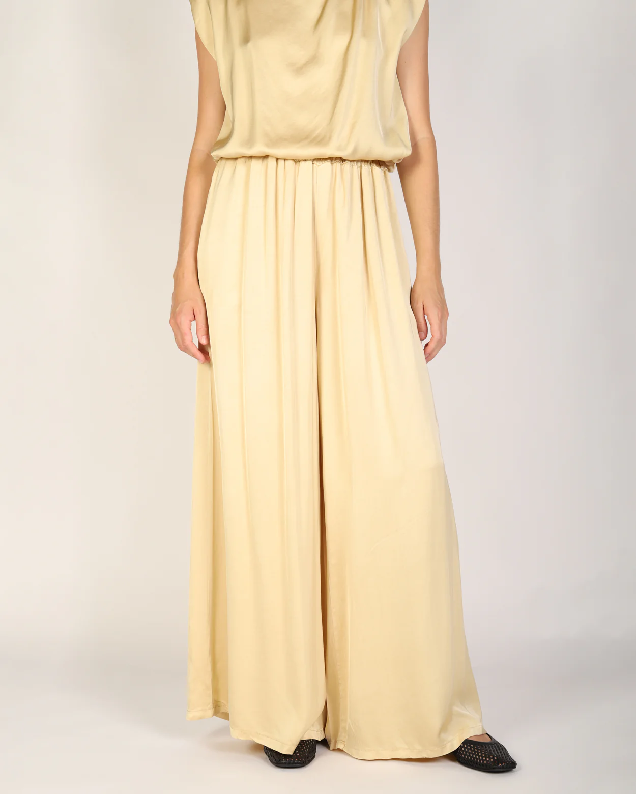 Elise Pant  - Latte - Image 2