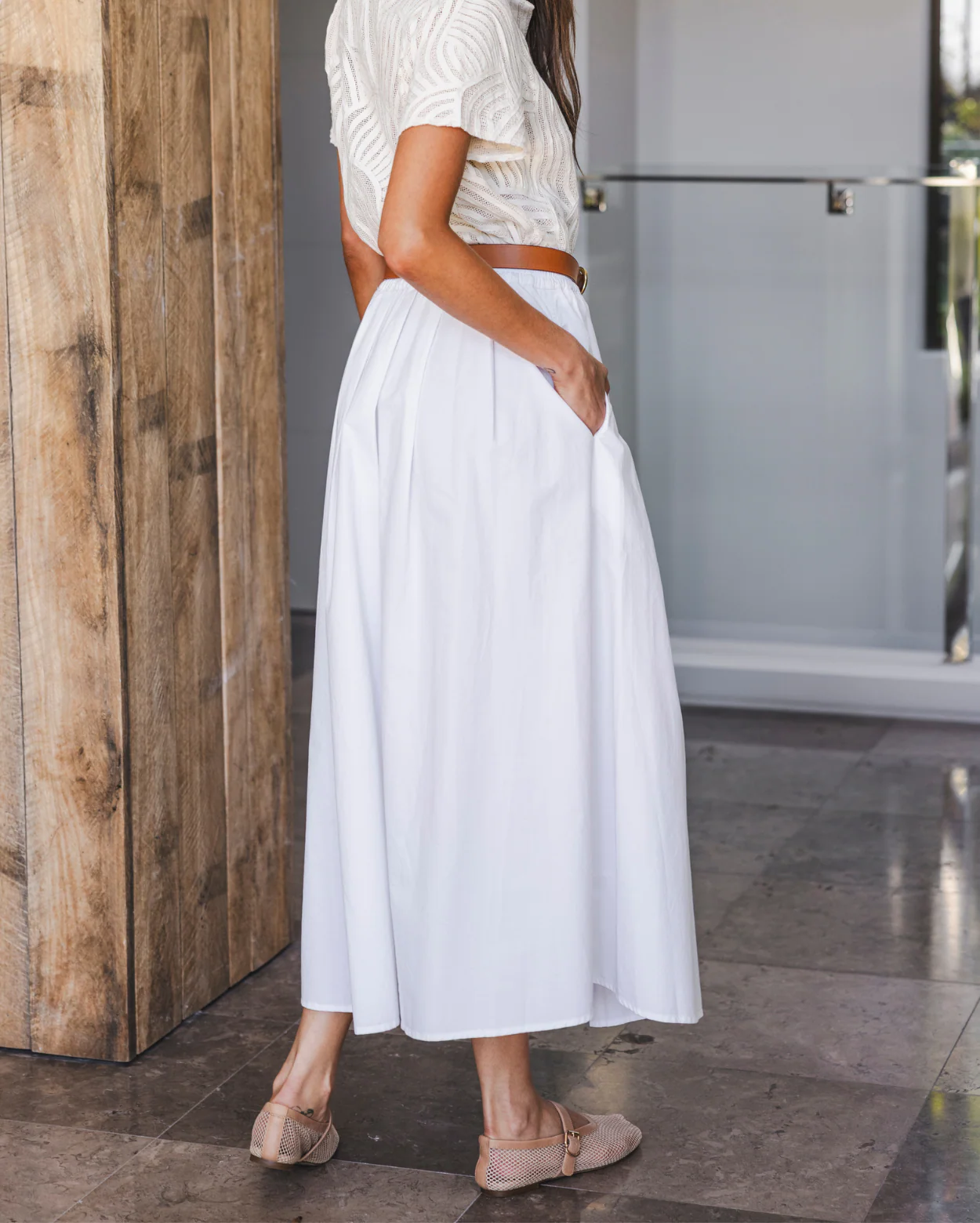 Kia Skirt - White - Image 4