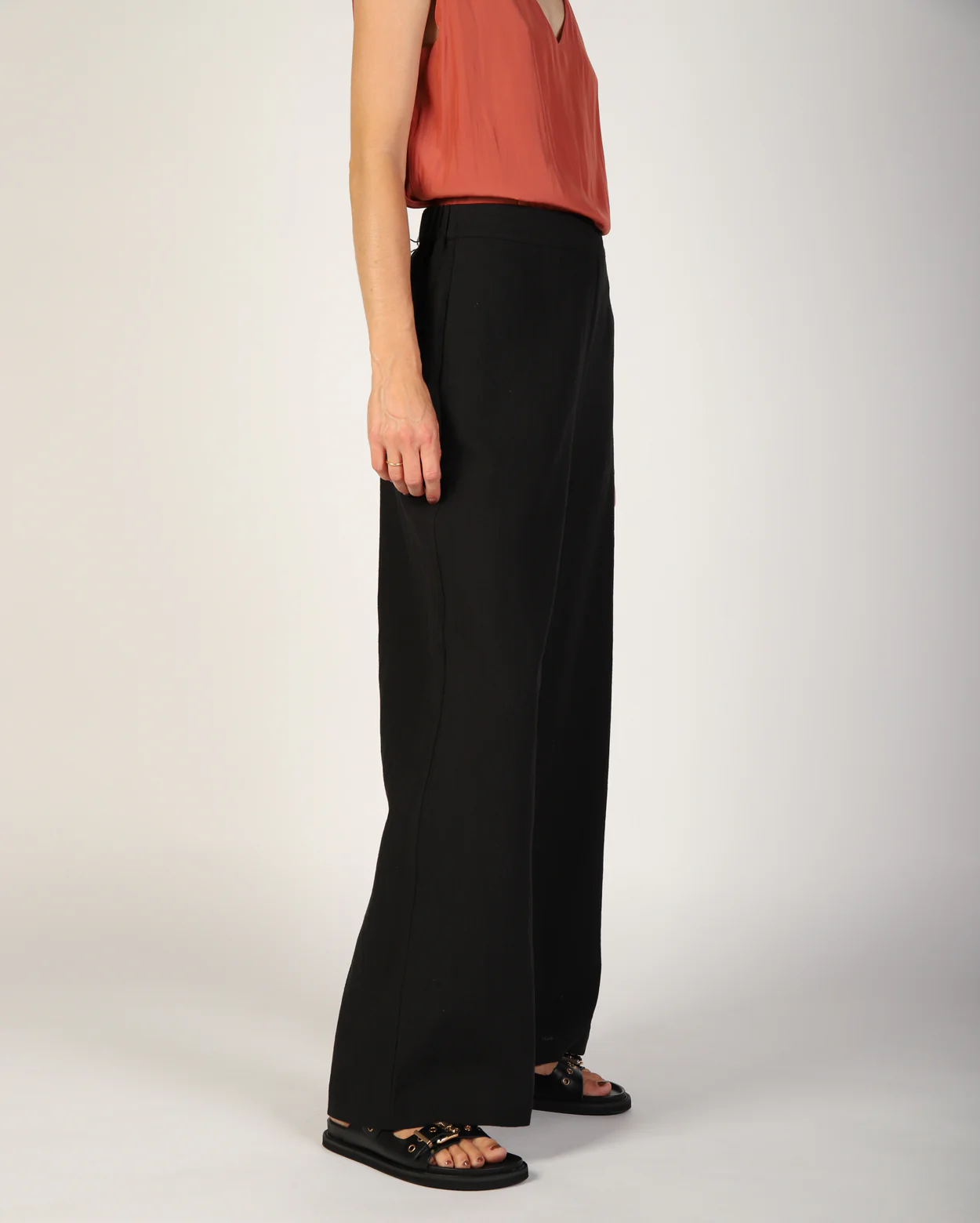 Laura Pant  - Black - Image 4