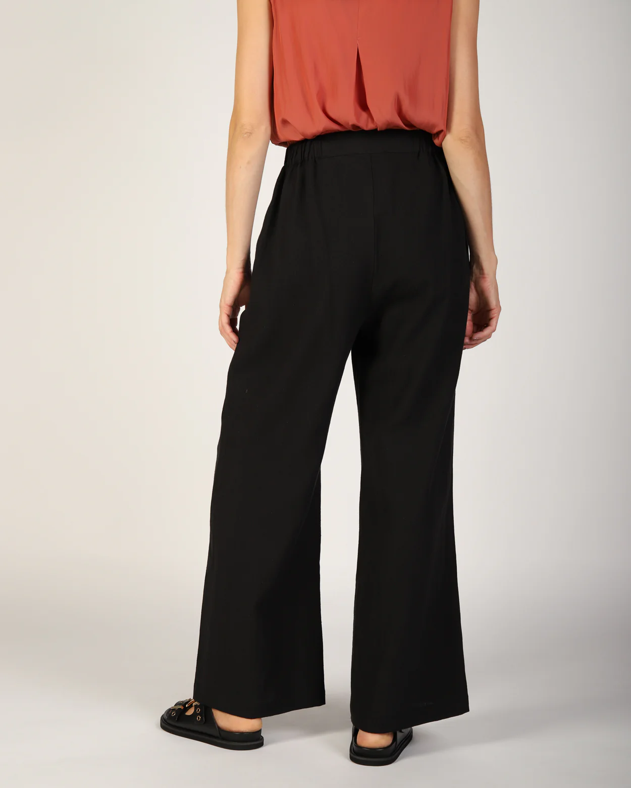 Laura Pant  - Black - Image 5