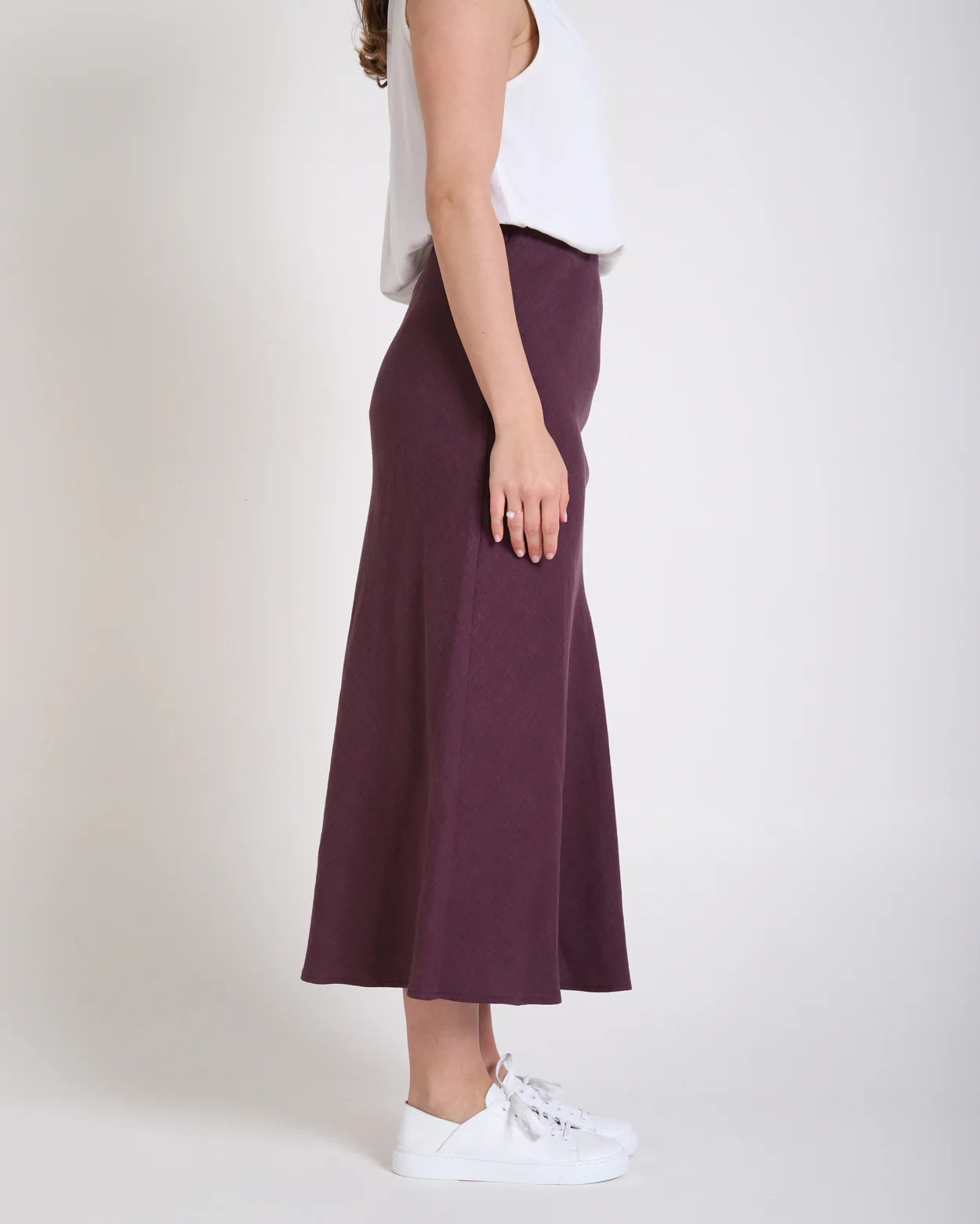 Rio Linen Skirt  - Raisin - Image 3